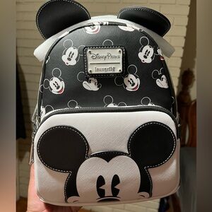 Disney parks loungefly Mickey back pack